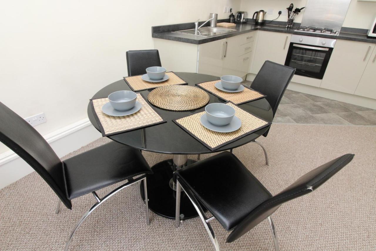 Central Two Bedroom Victorian Apartment With Free Parking EDI Exterior photo